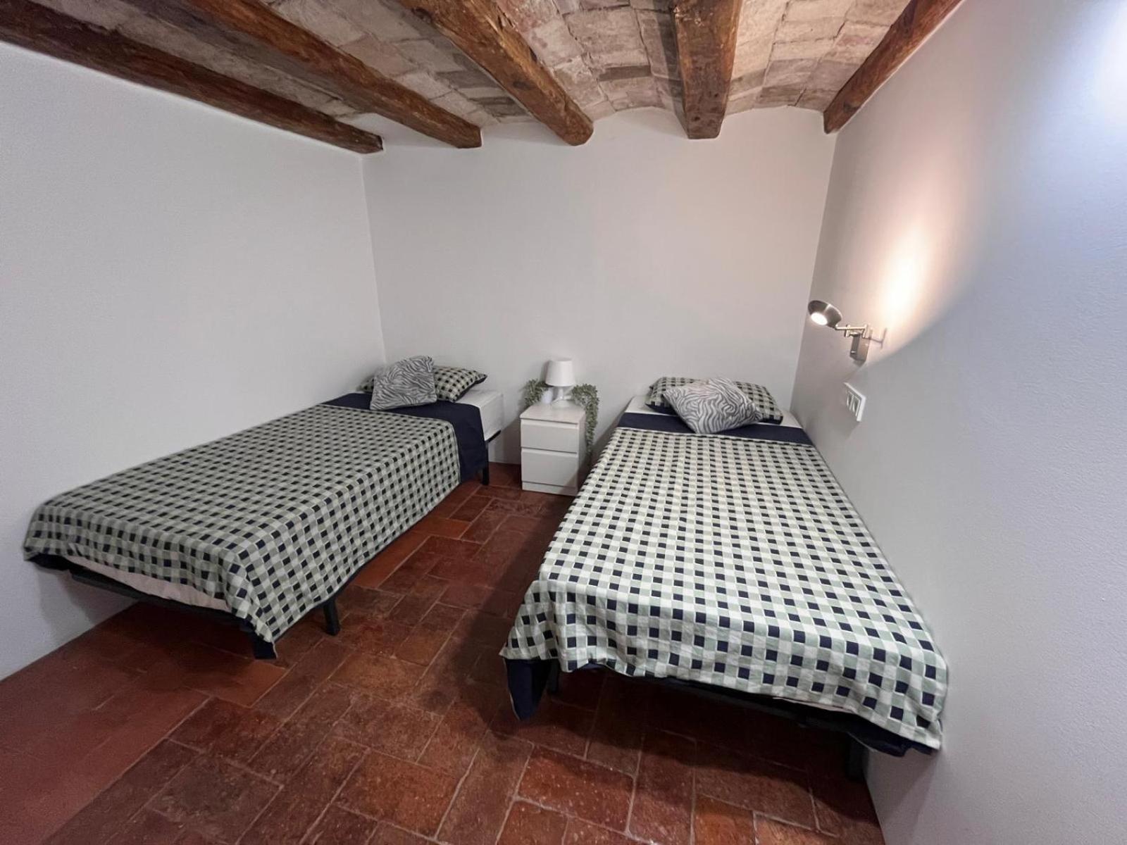Habitacion Para Grupos Hasta 8 En Plena Rambla De Cataluna Barcelona Exteriér fotografie