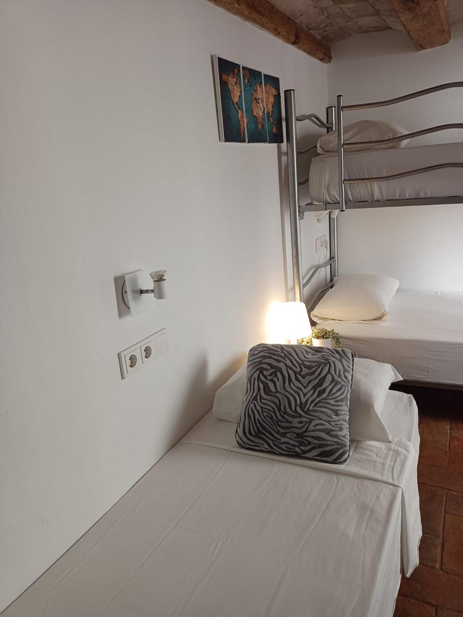 Habitacion Para Grupos Hasta 8 En Plena Rambla De Cataluna Barcelona Exteriér fotografie